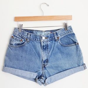 Vintage Levi's High Waisted/Rise Cuffed Shorts 28